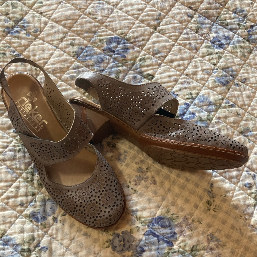 Rieker Anti stress Women's size 38 comfy & classy quality shoes